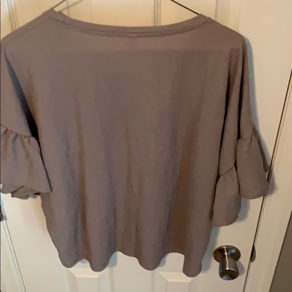 Poncho Ruffle Sleeve Tee Shirt - Picture 7 of 8